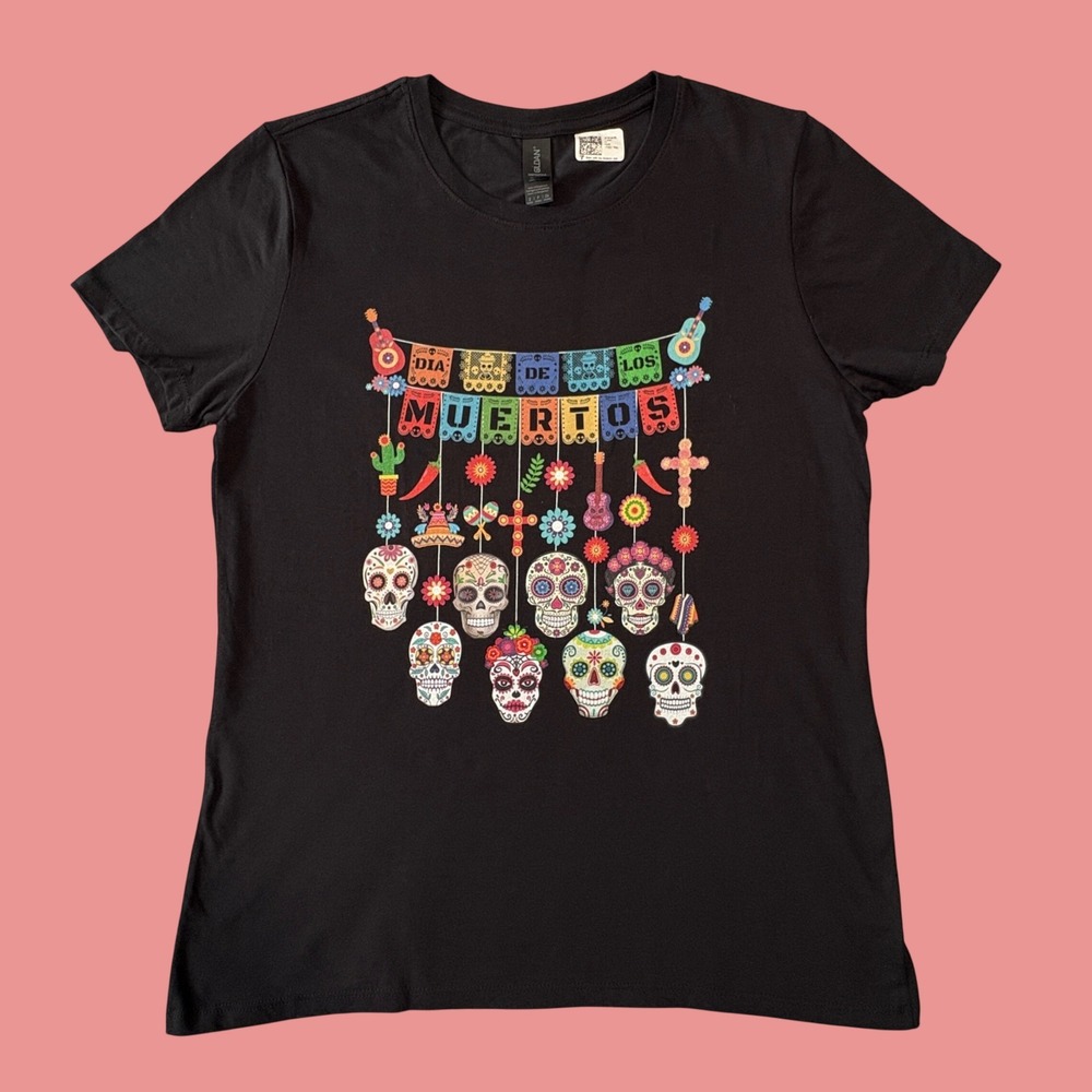 Gildan Softstyle Dia De Los Muertos Sugar Skull Graphic T-Shirt Black Small